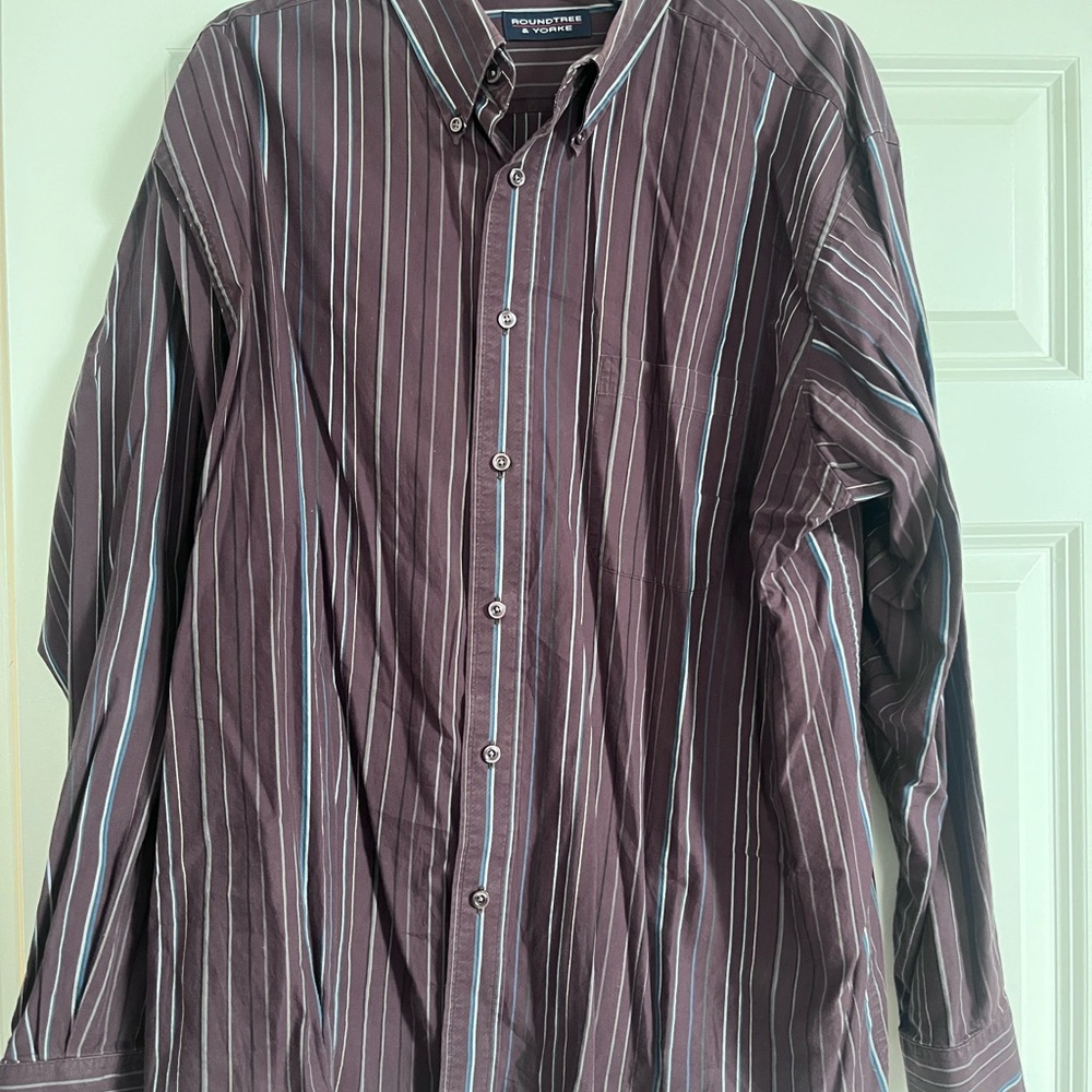 Roundtree Yorke Mens Oversized Shirt Size XL Maroon Vertical Striped Button Up